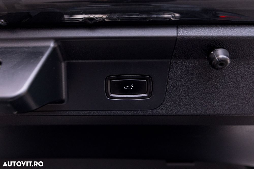 Porsche Panamera - 32