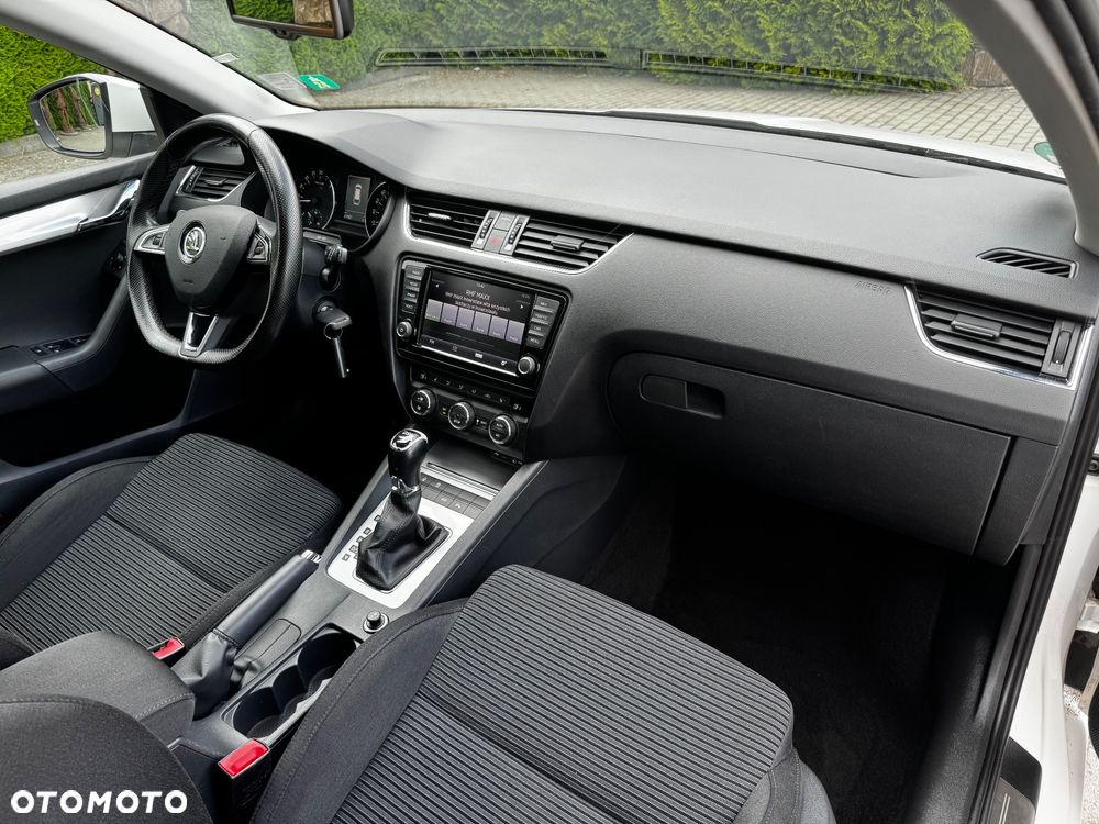 Skoda Octavia 2.0 TDI DSG Style - 14