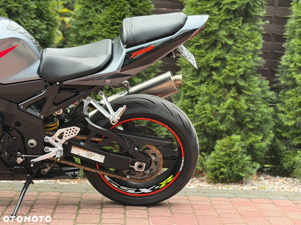 Suzuki GSX-R - 20