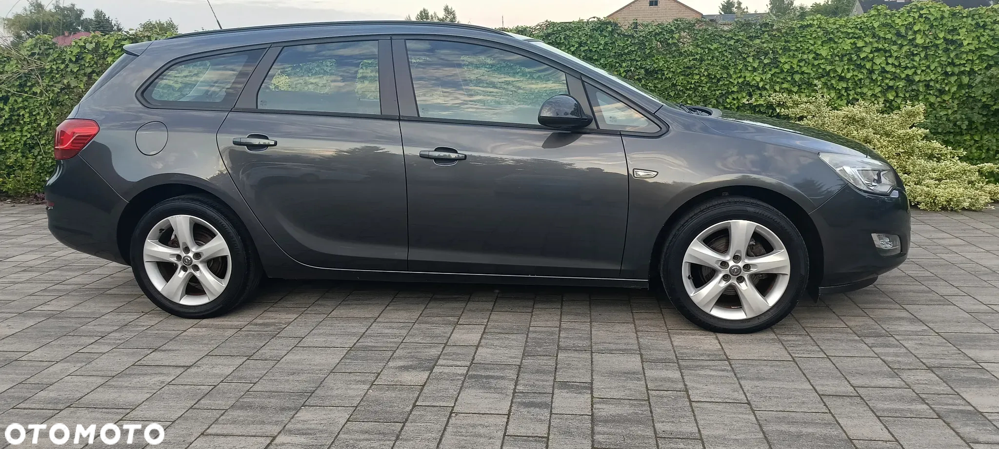 Opel Astra 1.4 Turbo Color Edition - 2