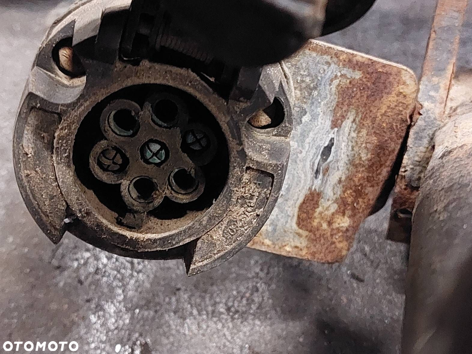 HAK HOLOWNICZY BRAK TABLICZKI MAZDA 626 V HB 5D - 5