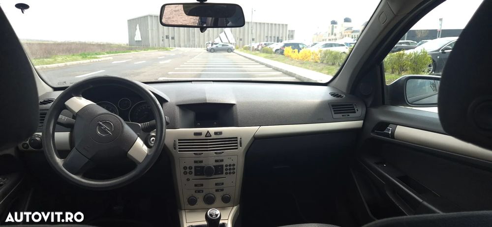 Opel Astra 1.6 Essentia - 7
