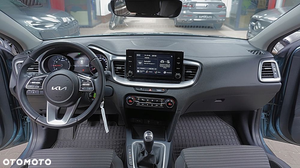 Kia Ceed 1.5 T-GDI M - 15