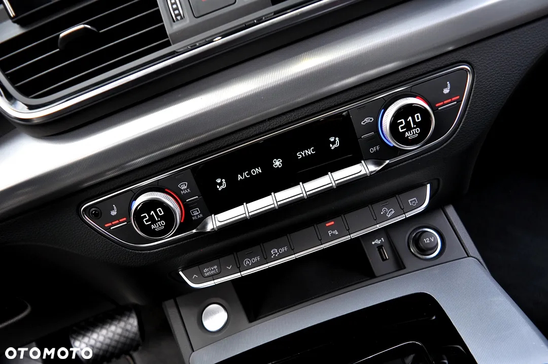 Audi Q5 Sportback - 25