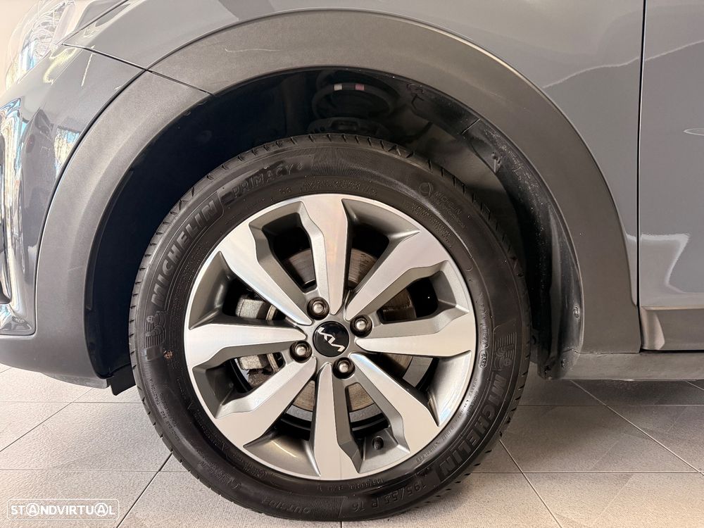 Kia Stonic 1.2 Dynamic - 28