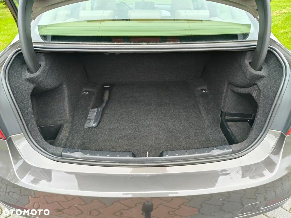 BMW Seria 3 316d - 15