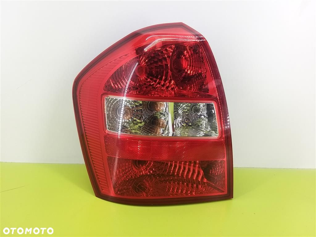 Lampa lewa tylna tył Kia Cerato HATCHBACK 2003-2006 WERSJA EUROPEJSKA - 1
