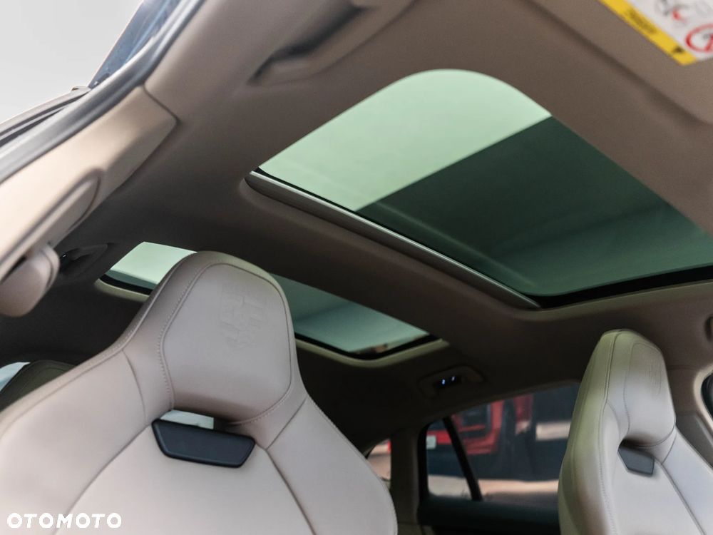 Porsche Panamera 4S E-Hybrid - 36