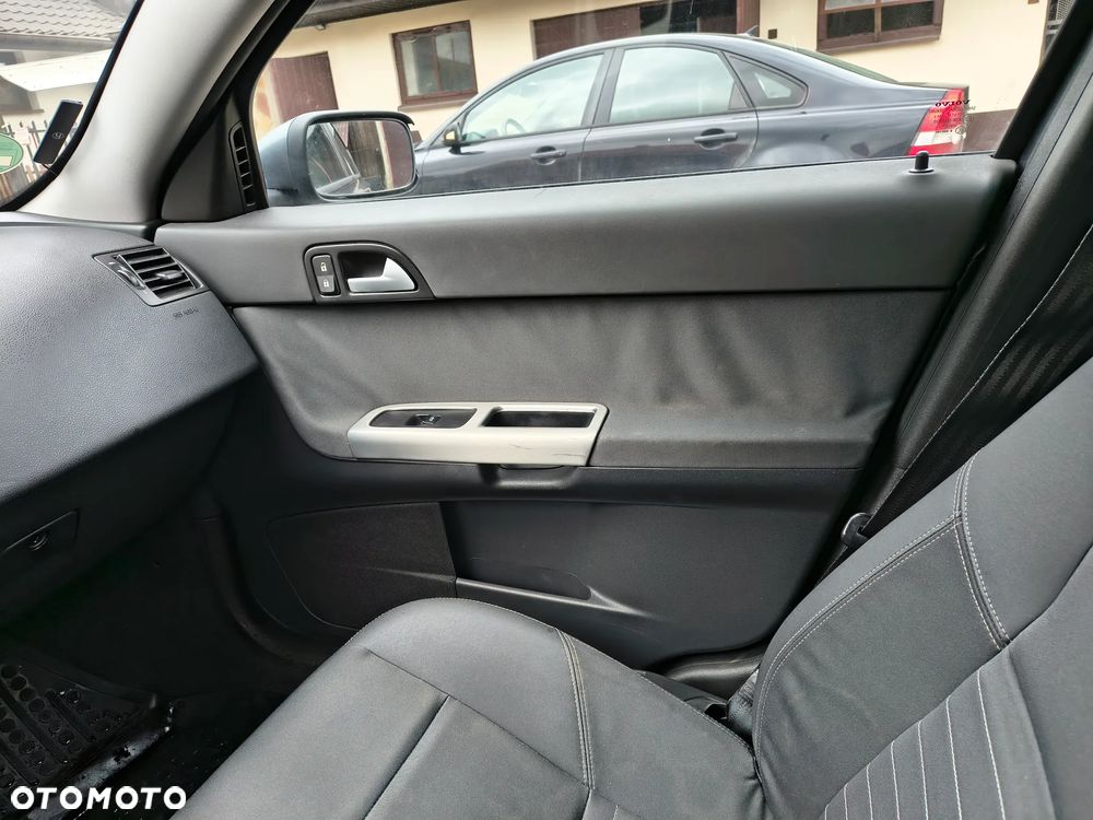 Volvo S40 2.4 Momentum - 19