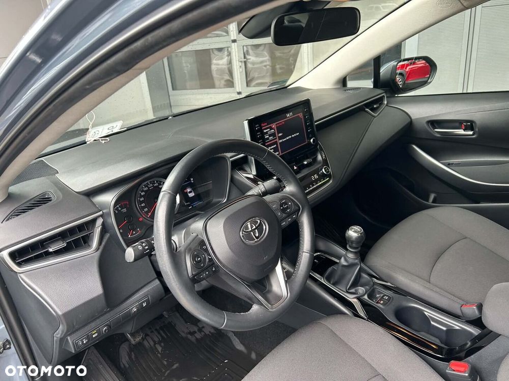 Toyota Corolla - 11