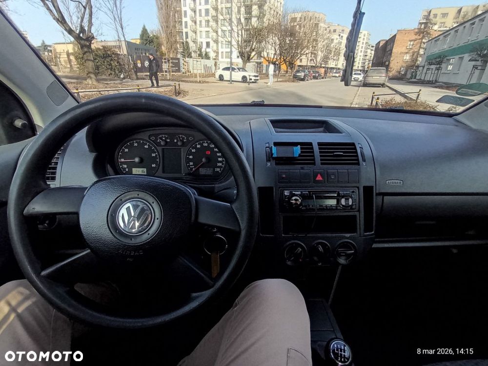 Volkswagen Polo 1.4 16V Basis - 11