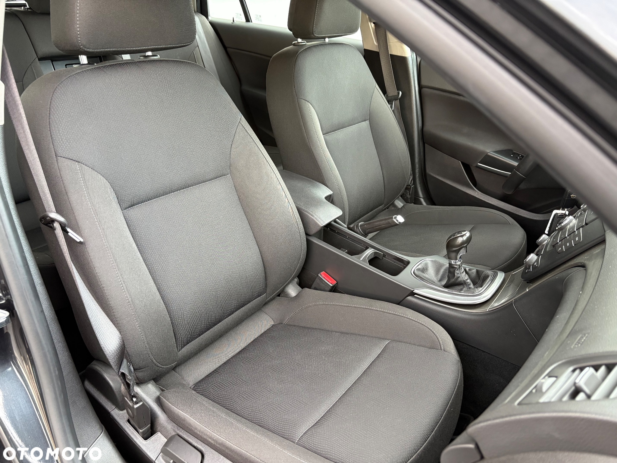 Opel Insignia 1.6 T Edition - 27