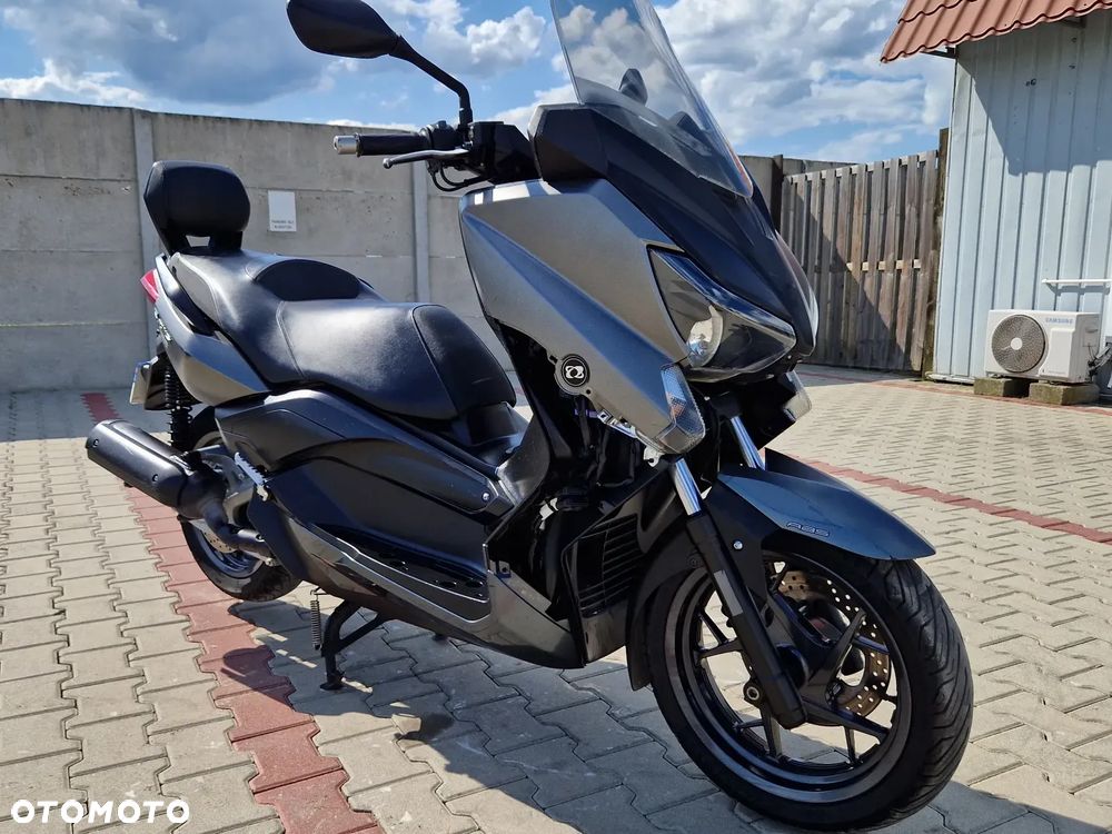 Yamaha X-max - 1