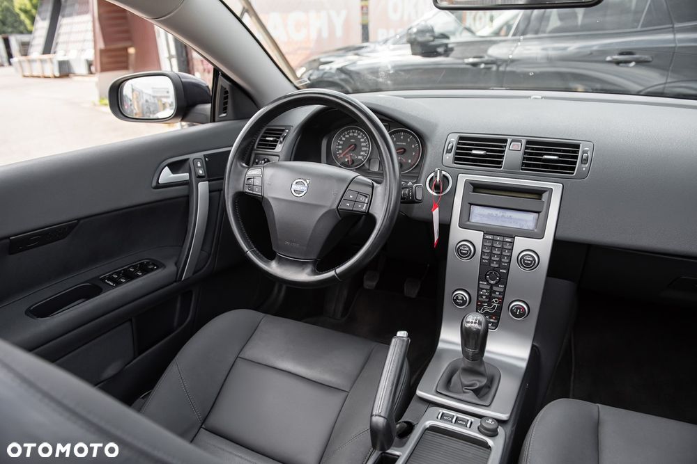 Volvo C70 2.4i Momentum - 22
