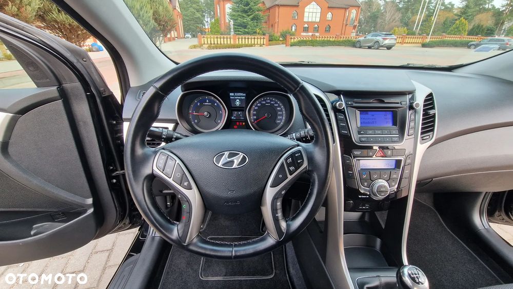 Hyundai i30 1.6 CRDi Premium - 16