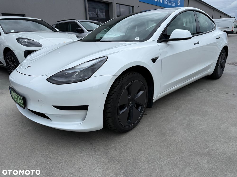 Tesla Model 3 - 2
