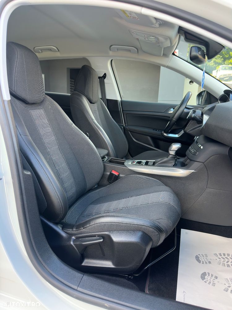 Peugeot 308 PureTech 130 EAT6 Stop & Start Allure - 17