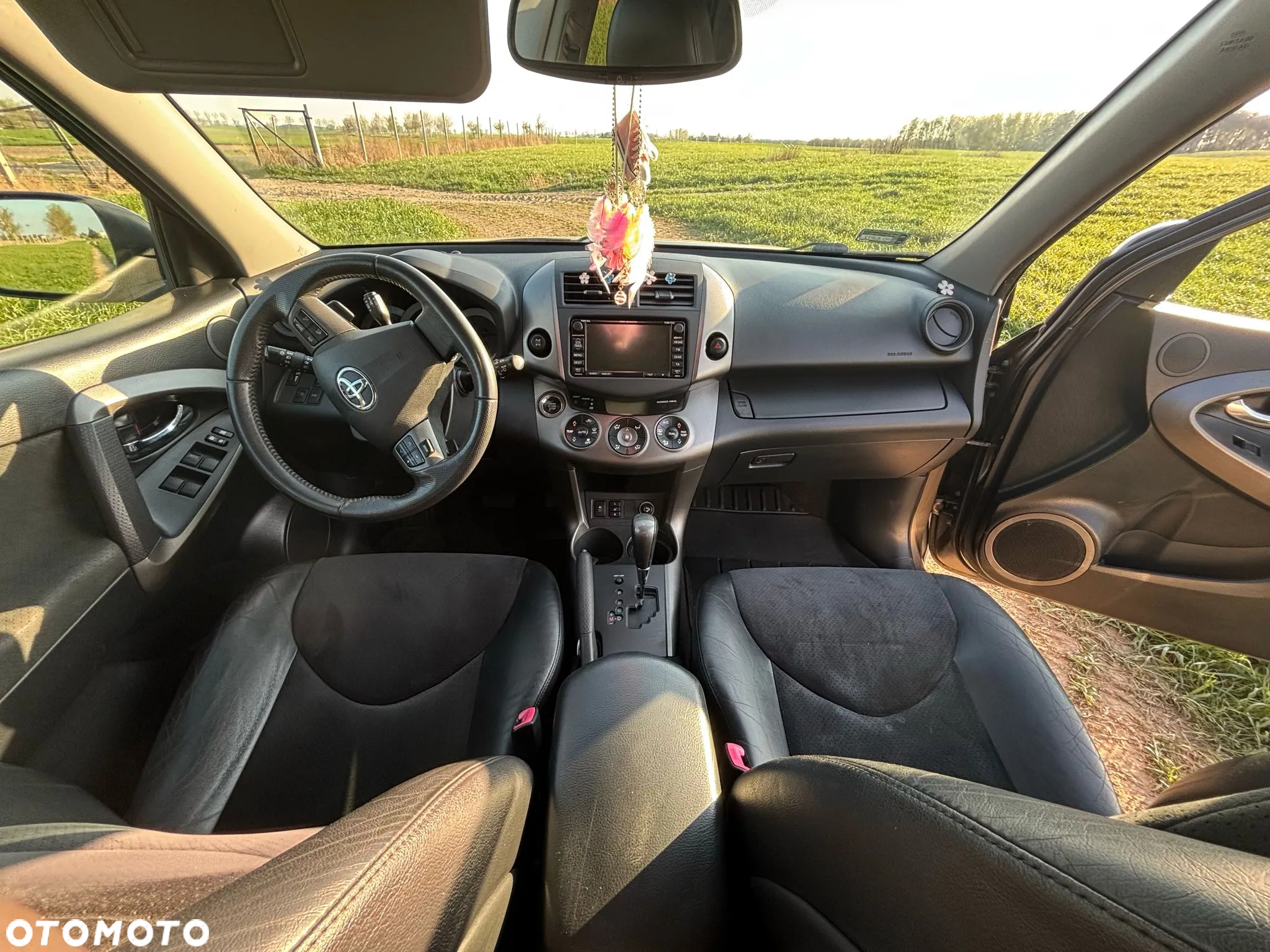 Toyota RAV4 2.2 D-CAT X - 6