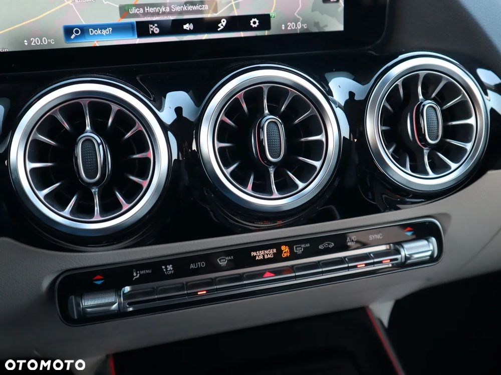 Mercedes-Benz GLA 200 d 4-Matic Progressive 8G-DCT - 35