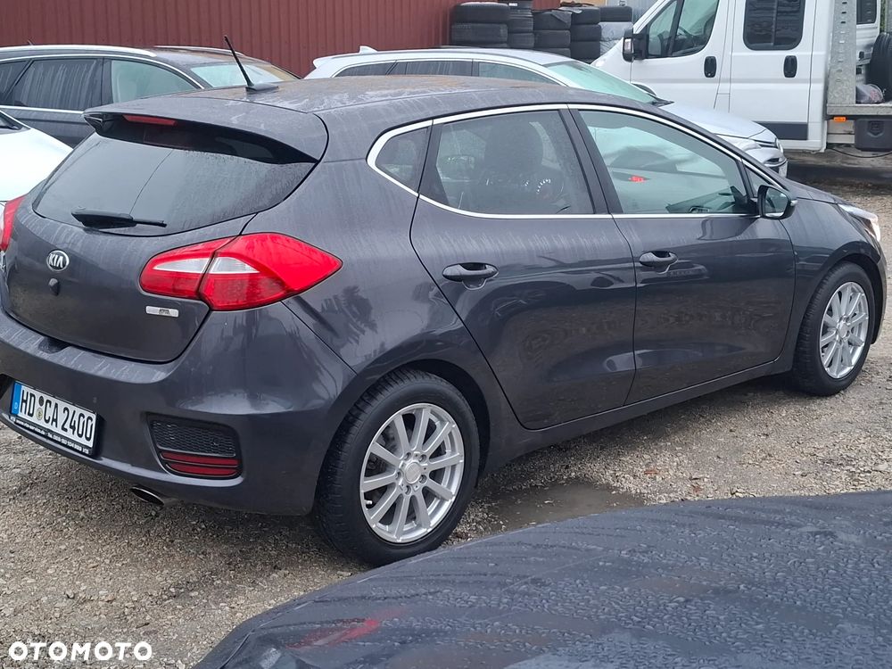 Kia Ceed - 7