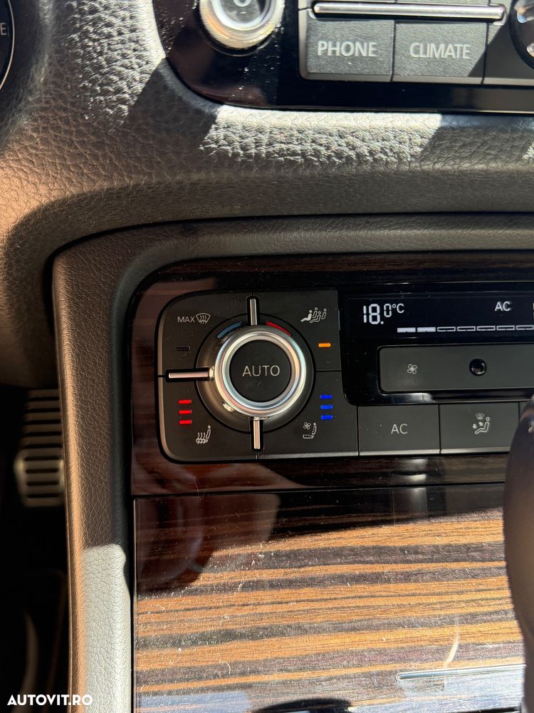 Volkswagen Touareg - 8