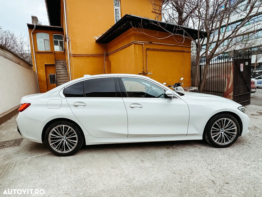 BMW Seria 3 320i AT - 3