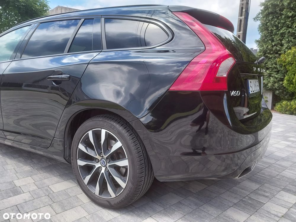 Volvo V60 D4 Geartronic Momentum - 7