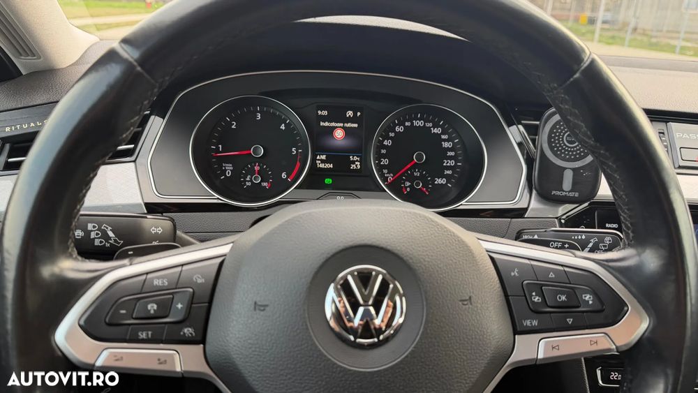 Volkswagen Passat 2.0 TDI SCR DSG 4Motion Business - 4