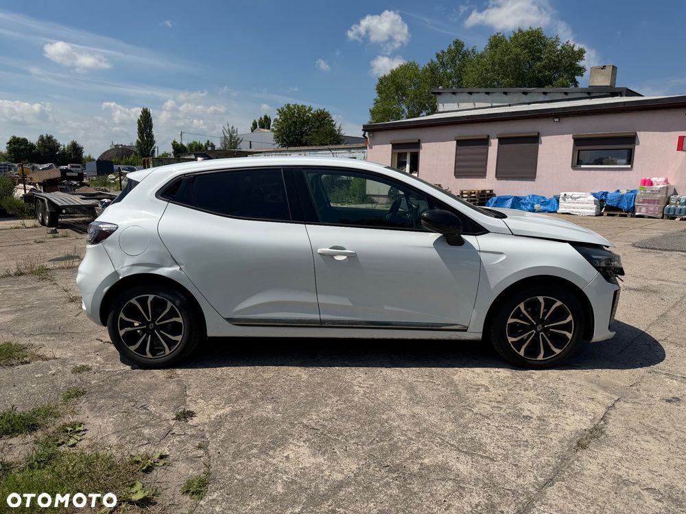 Renault Clio - 8