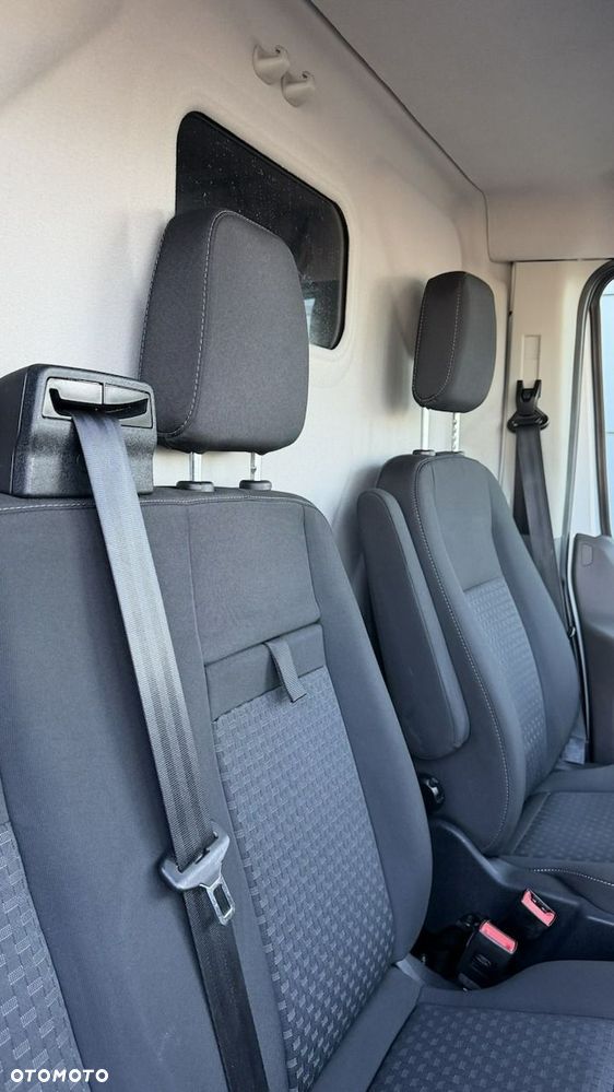 Ford Transit - 23