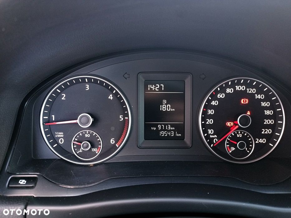 Volkswagen Golf Plus 1.6 TDI BlueMot Comfortline - 21