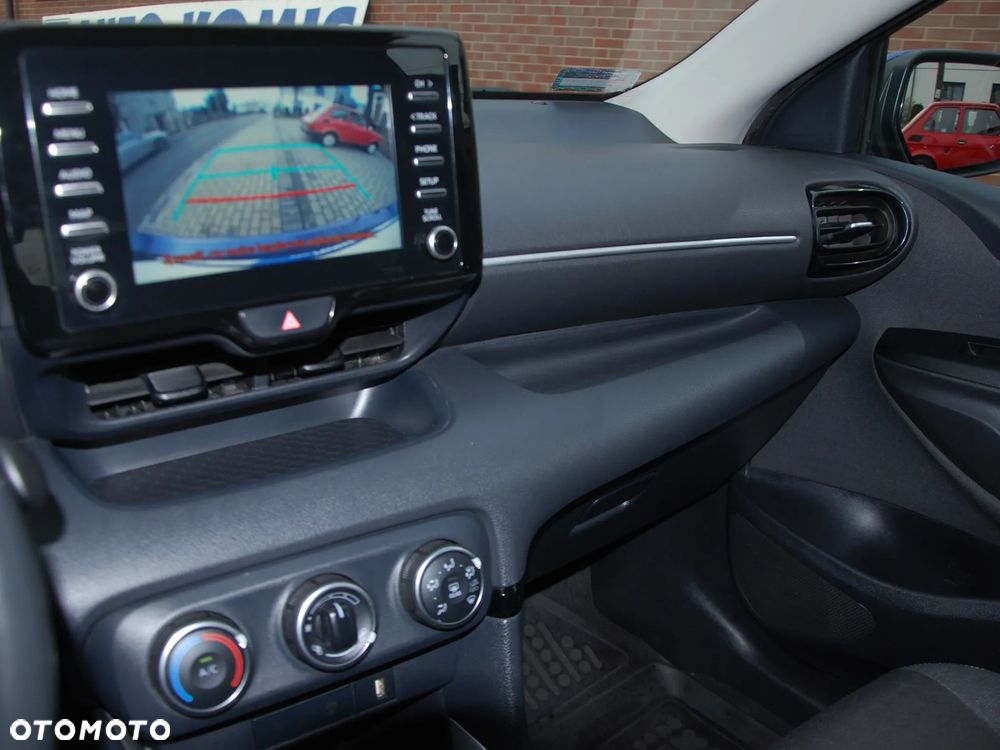 Toyota Yaris 1.5 Comfort - 28