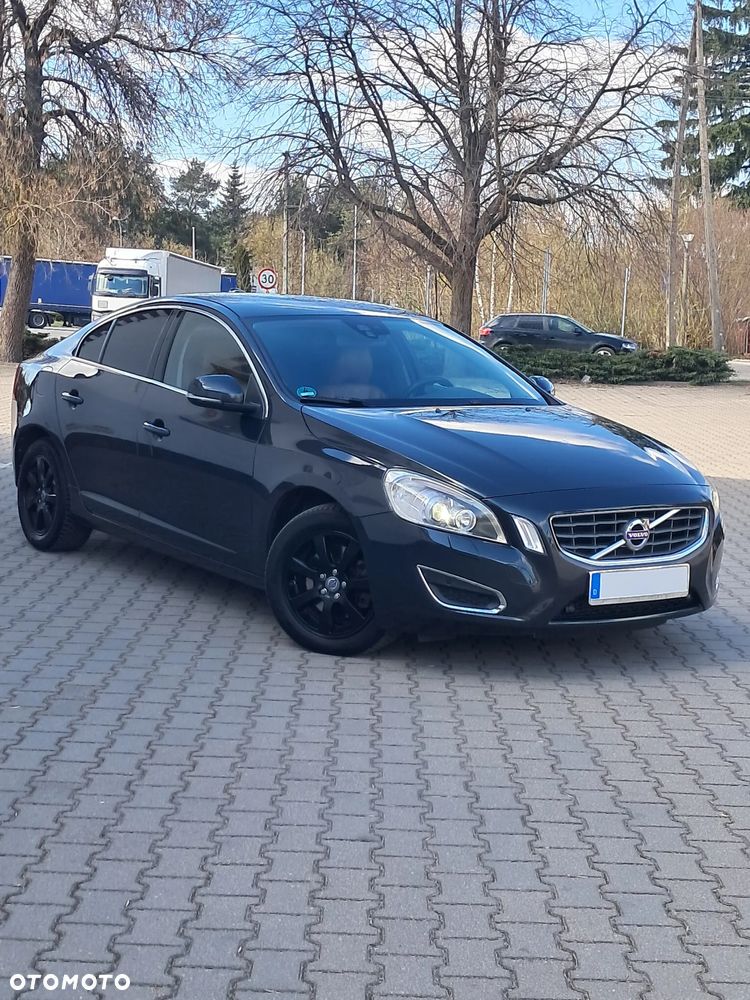 Volvo S60 D3 Summum - 11