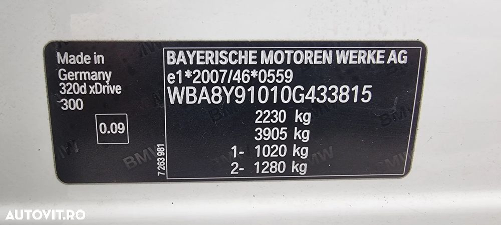 BMW Seria 3 320d xDrive Sport-Aut. - 36