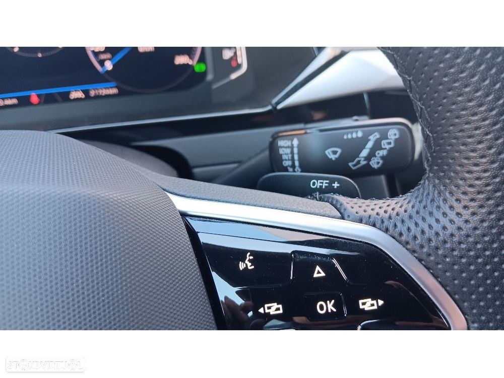 VW Passat Variant 1.4 TSI GTE Plug-in - 13