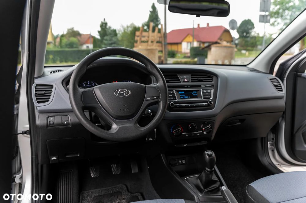 Hyundai i20 1.2 Select - 33