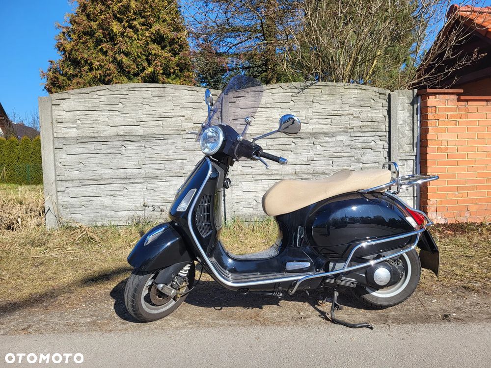 Vespa GTS - 1