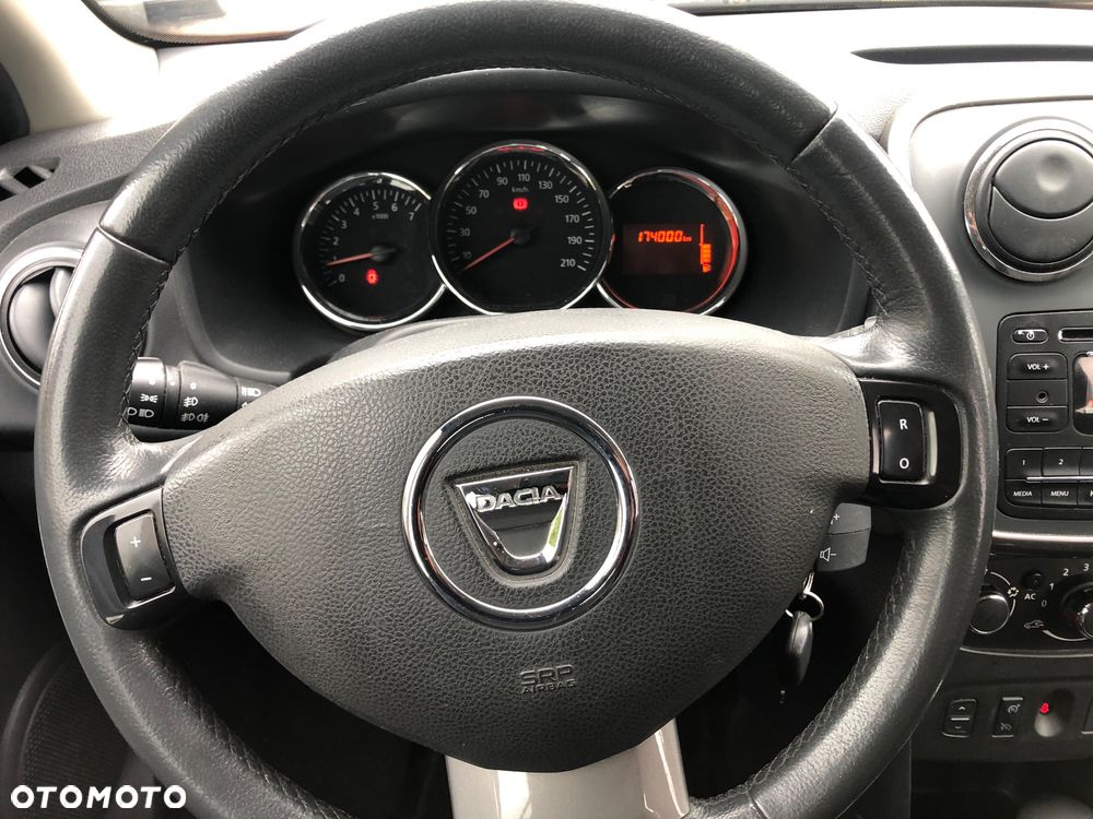 Dacia Sandero 1.2 16V Ambiance - 10