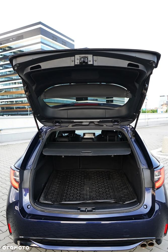 Toyota Corolla 2.0 Hybrid Style - 12