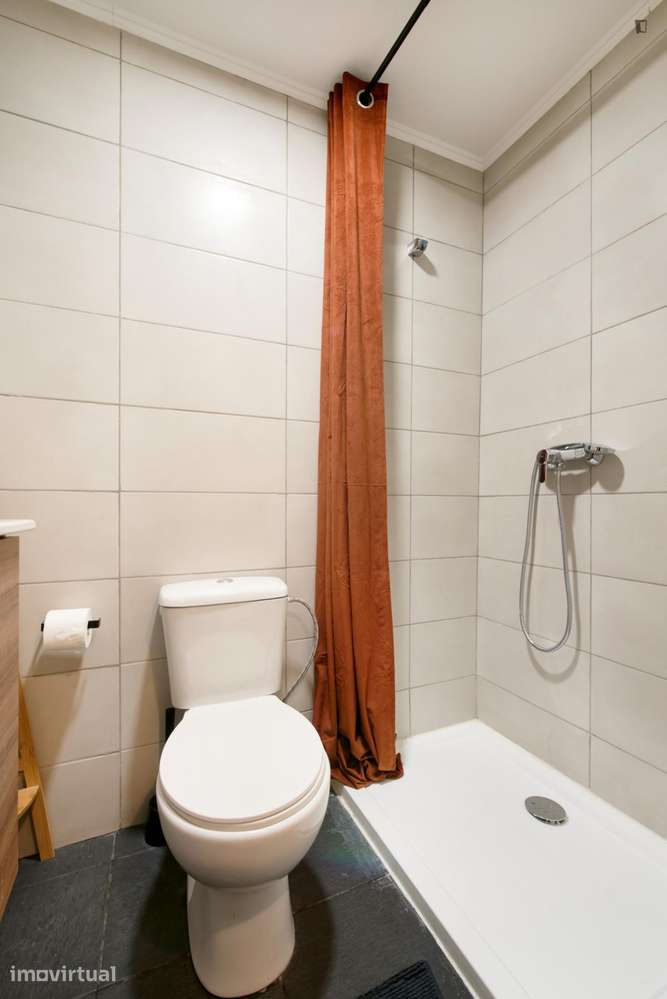 Quarto - localizado em Arroios Lisbon - Grande imagem: 2/43