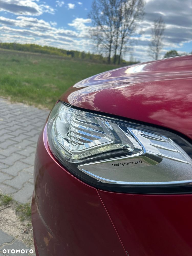 Ford Mondeo 2.0 TDCi Titanium PowerShift - 11