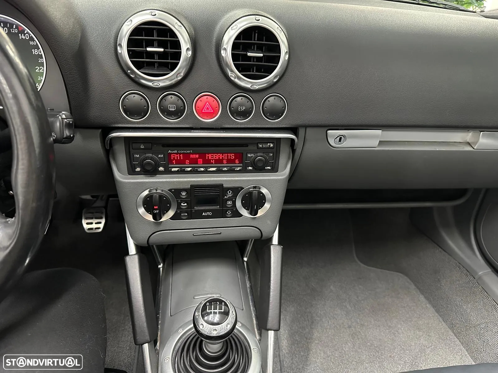 Audi TT Roadster 1.8 T - 16