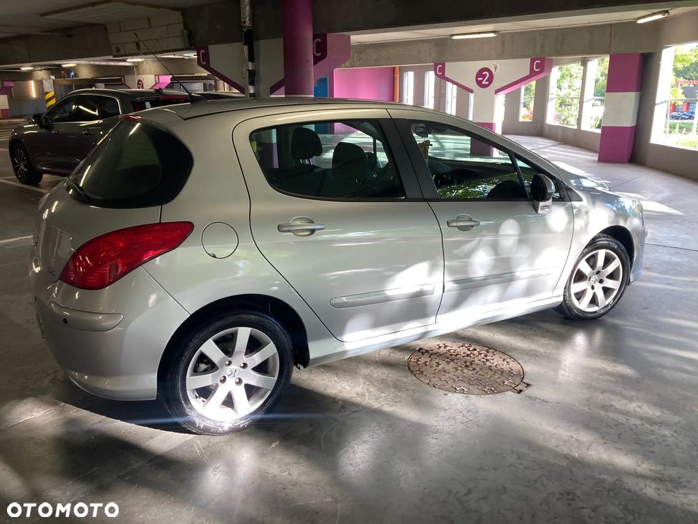Peugeot 308 - 2
