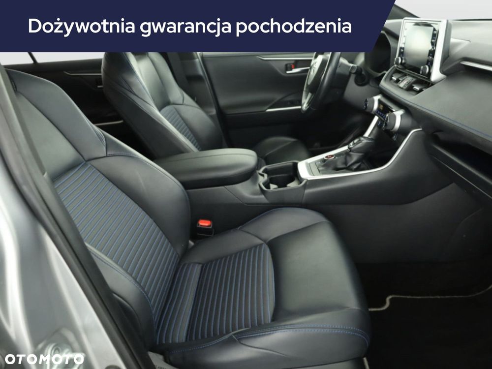 Toyota RAV4 - 9