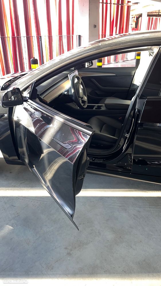 Tesla Model 3 Long Range Tração Integral - 17