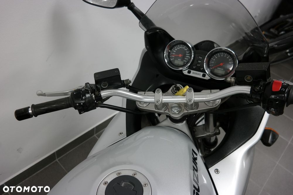 Suzuki Bandit - 27