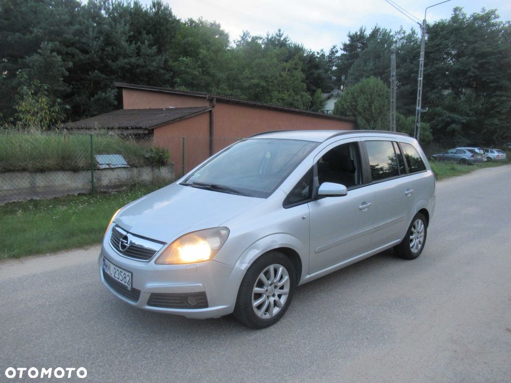 Opel Zafira - 1