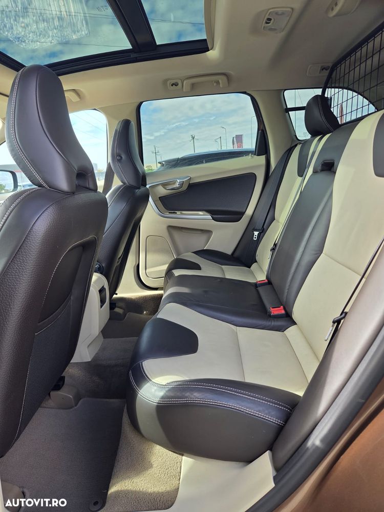 Volvo XC 60 - 8