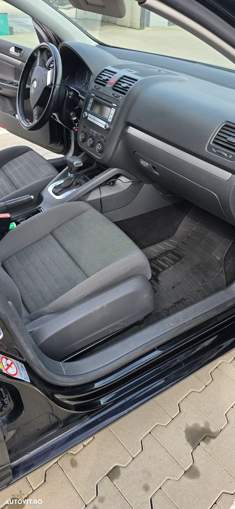 Volkswagen Golf 2.0 TDI DSG Comfortline - 18