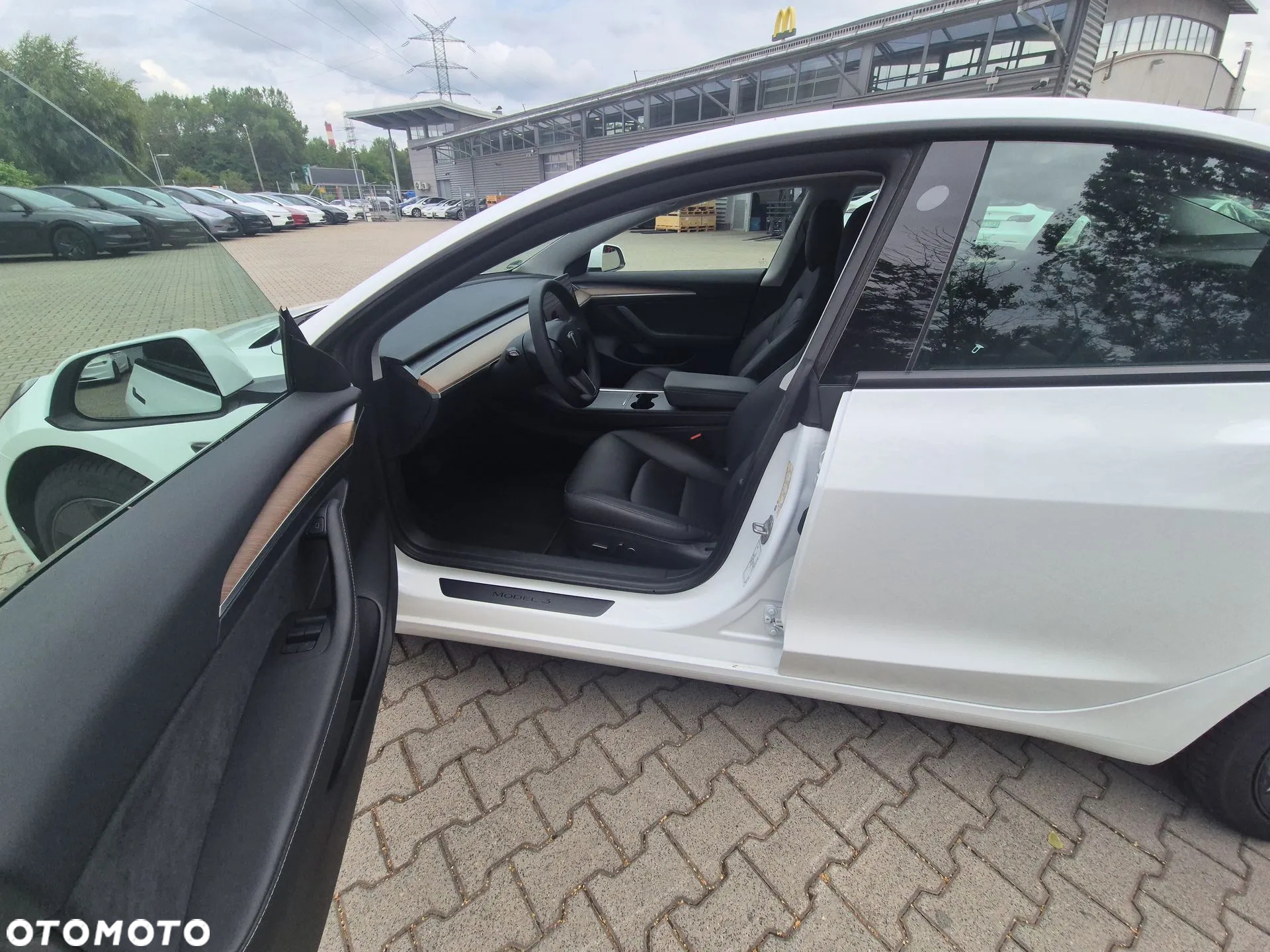 Tesla Model 3 RWD - 8